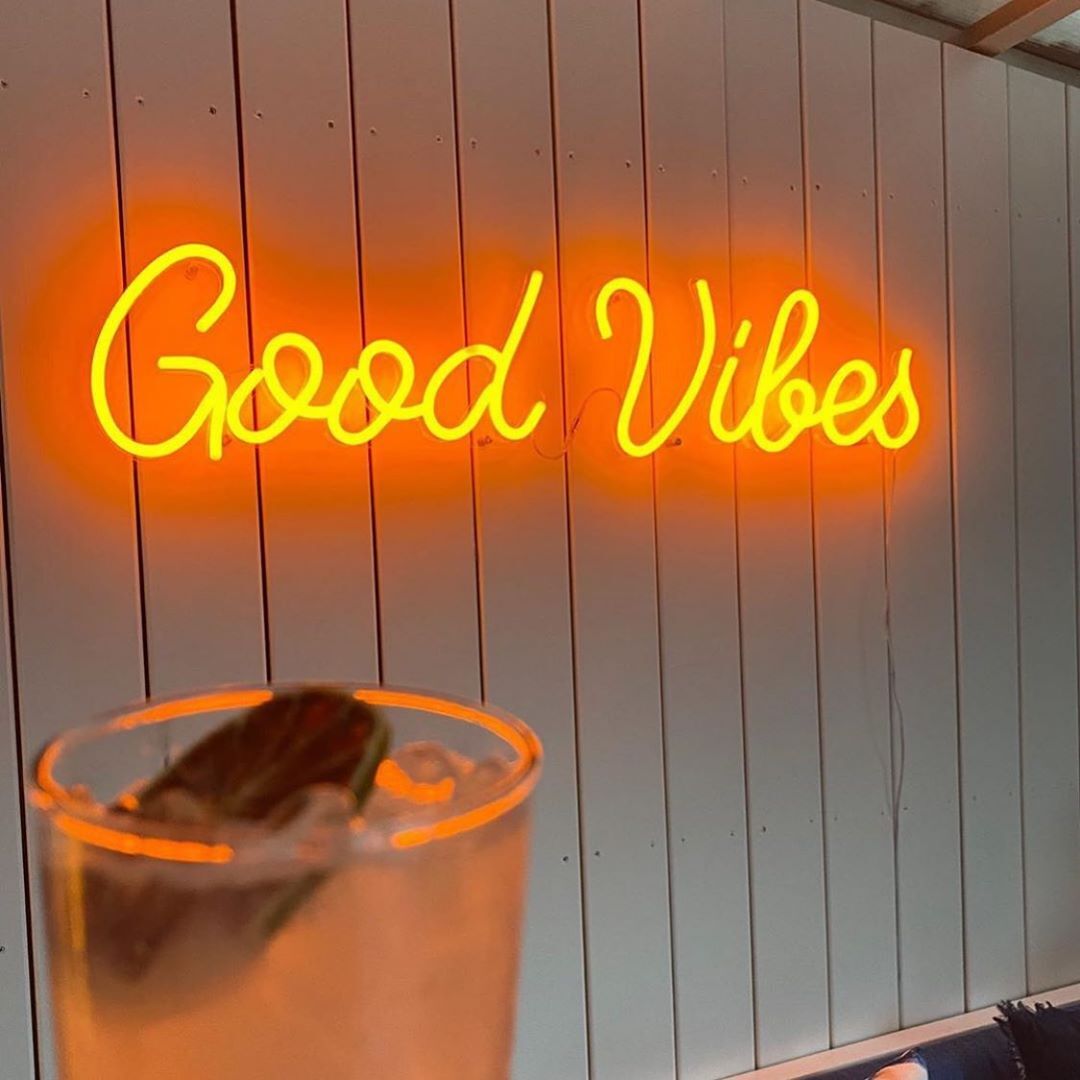 Good Vibes - signe en néon LED